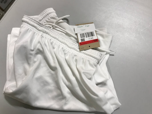 Box 36 Nike Hose kurz Plüschi